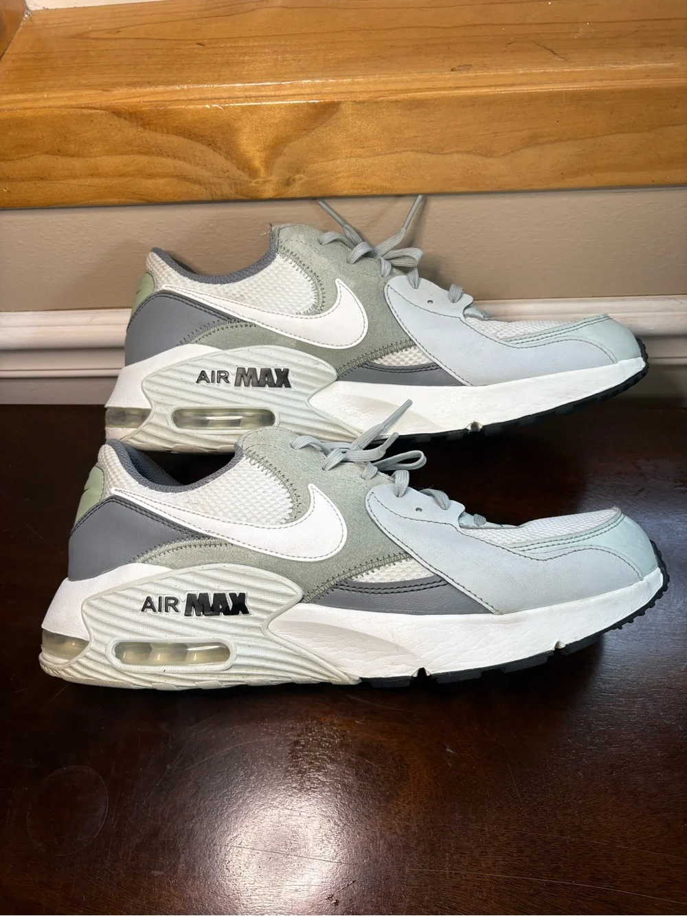 Nike Air Max Light Grey, White & Mint Sneakers